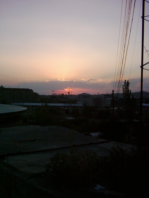 © Gerasim Hovhannisyan - kran
