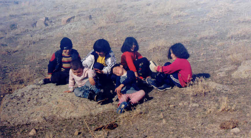 © Արա Պետրոսյան (Ara Petrosyan) - Children of Yereruyq