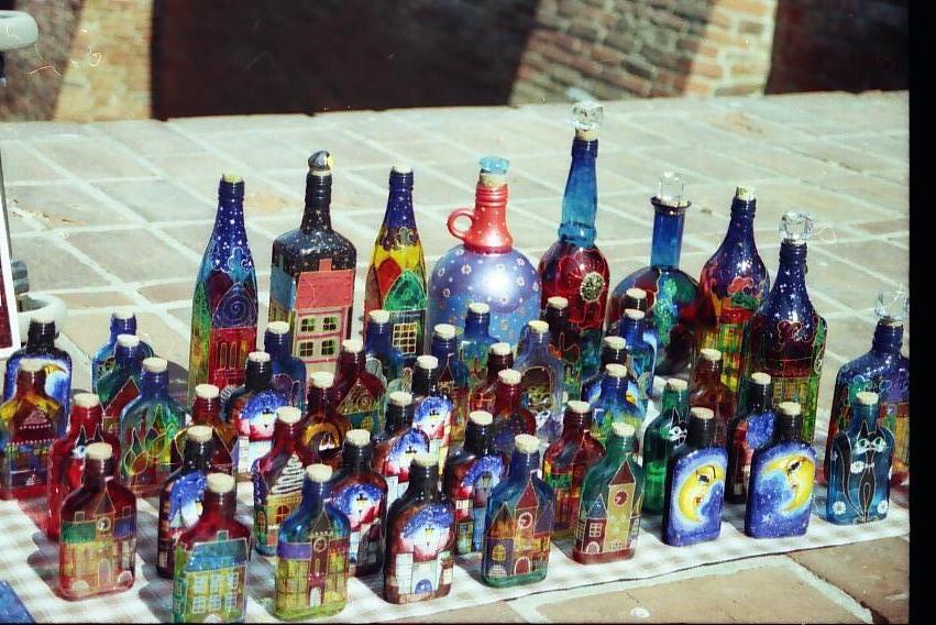© Mushegh Yekmalyan - bottles