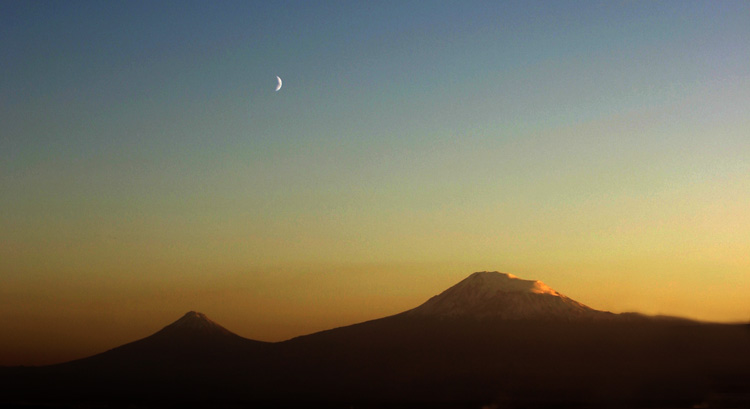 © Suren Manvelyan - Ararat