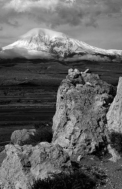 © Suren Manvelyan - Камни Армении