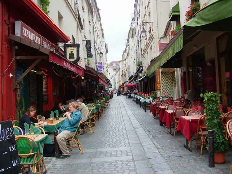 © Emma Petri - Rue Mouffetard