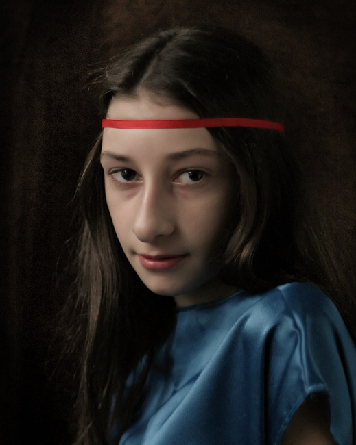 © Suren Manvelyan - Portrait of a girl