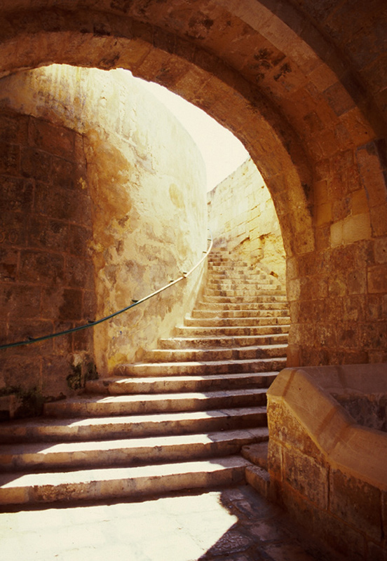 © Senekerimyan Hayk - Лестница в крепость.Мальта
