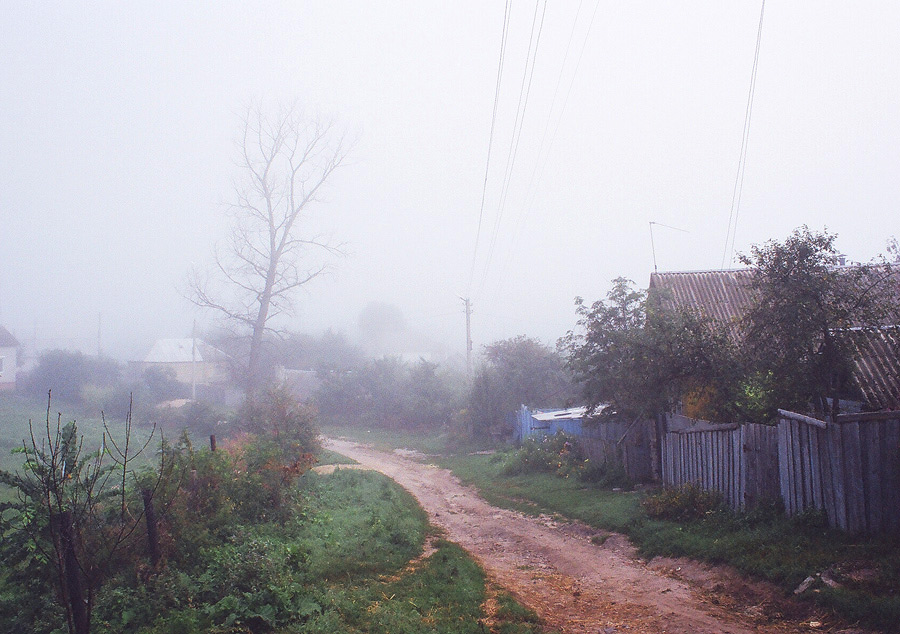 © Senekerimyan Hayk - Туман в деревне