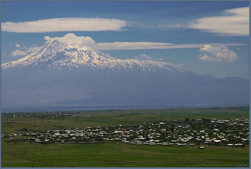 © Hmayak Ghazaryan - Ararat - village at the bottom