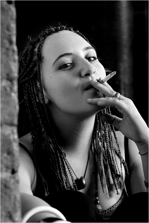 © Senekerimyan Hayk - Smoking Girl