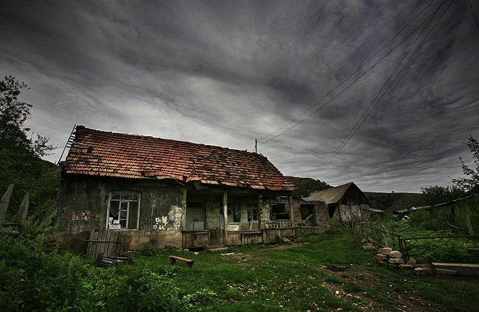 © Suren Manvelyan - House