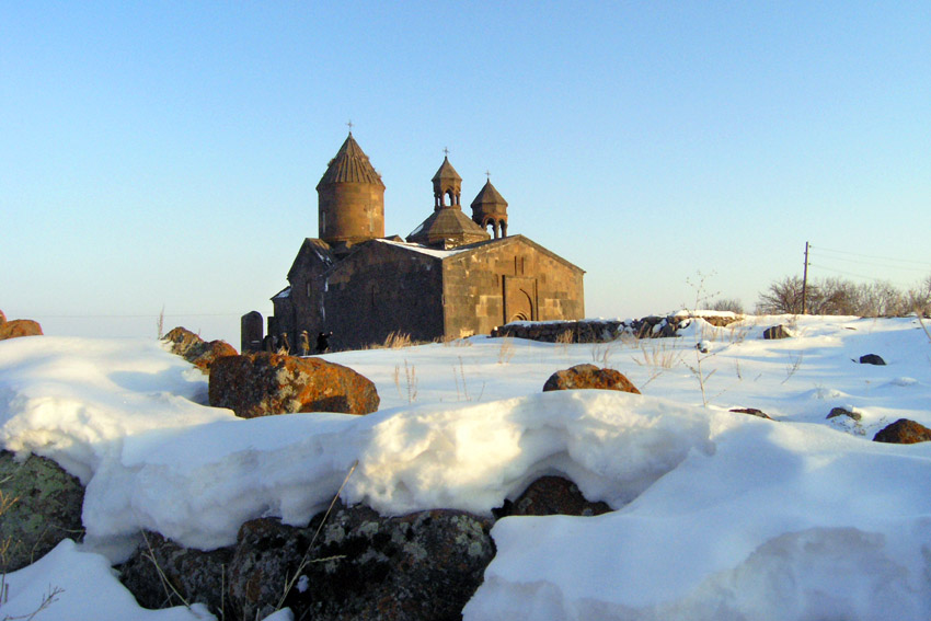 © Tatevik Melkonyan - Сагмосаванк близ Аштарака 12 век