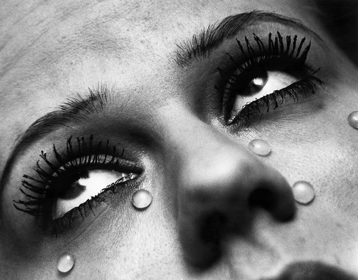 © manan tevosyan - repro - 'tears' man ray