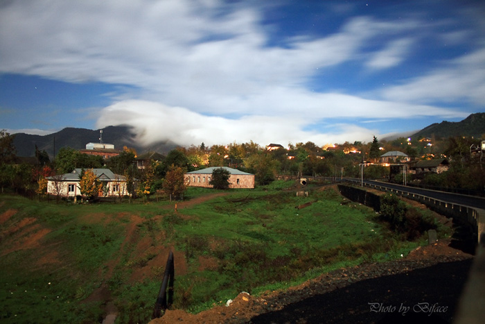 © Tigran Biface Lorsabyan - Օրը ցերեկով այսպիսի տեսարան չի լինում