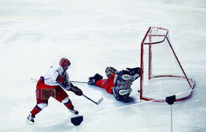 © Davit Hakobyan - Division III Ice Hockey World Championship Armenia-North Korea game