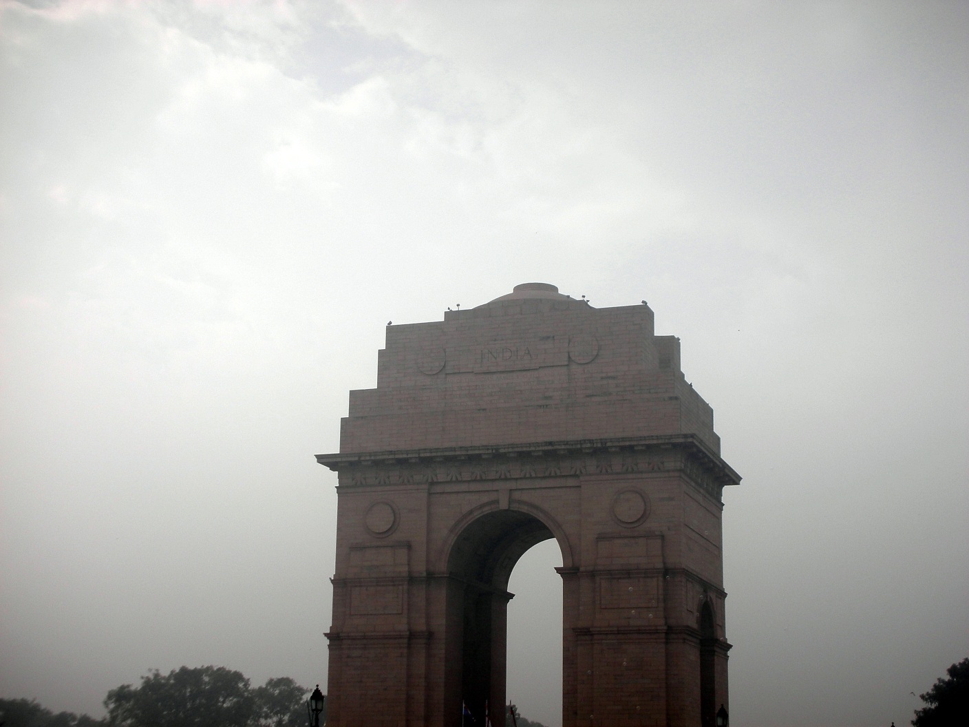 © Santosh Kumar - Majestic India gate