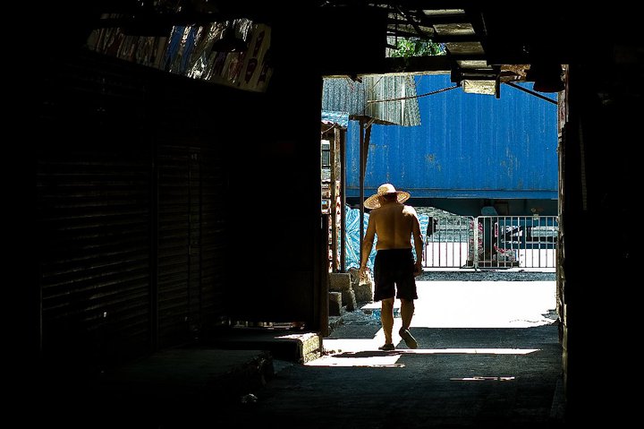 © Keith Ng - Sight of one's back, Hong Kong