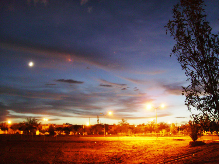 © Miguel Ramírez - Moon & lights