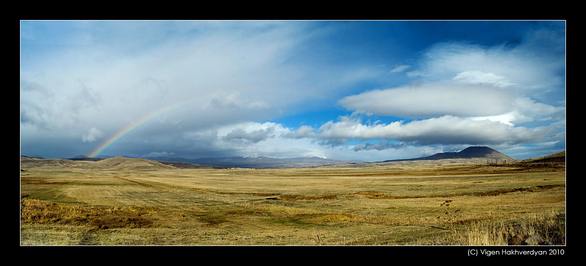 © Vigen Hakhverdyan - Про радугу, облака и горы