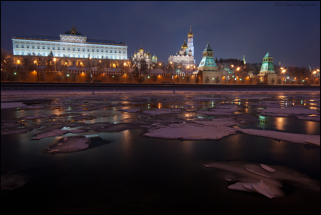 © Юрий Дегтярёв ( Yuri Degtyarev ) - - Москва. Кремль. -