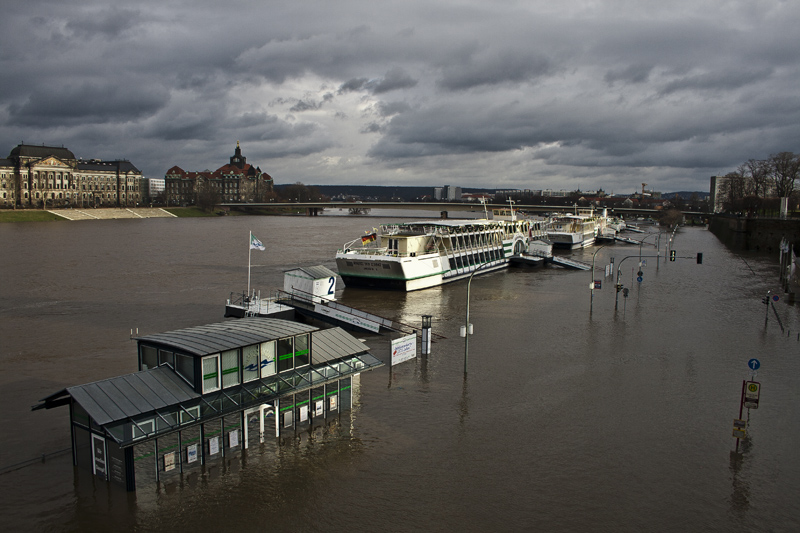 © Tigran Biface Lorsabyan - The Flood in Dresden