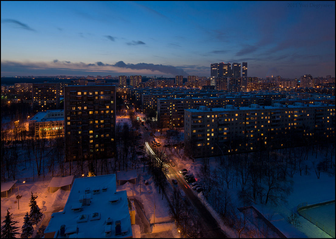 © Юрий Дегтярёв ( Yuri Degtyarev ) - - Москва. Район Северное Чертаново. -