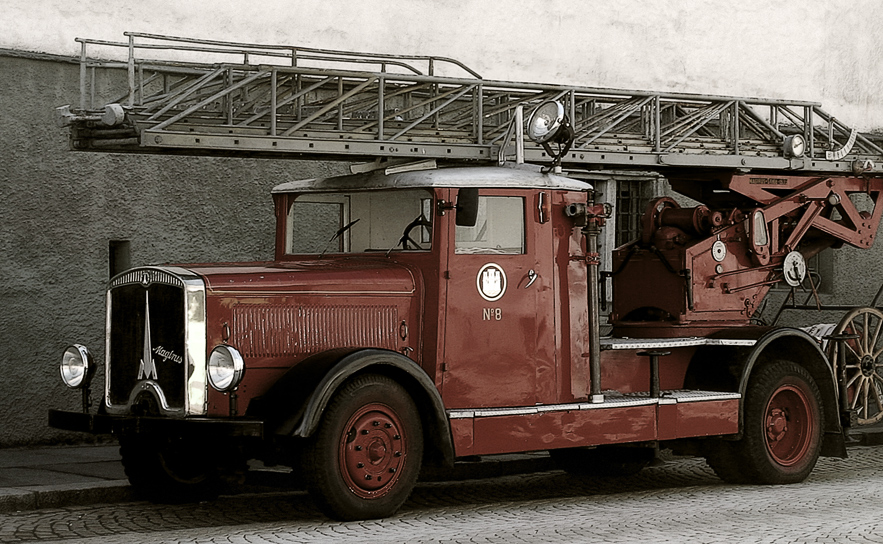 © Morten - Vintage fire engine
