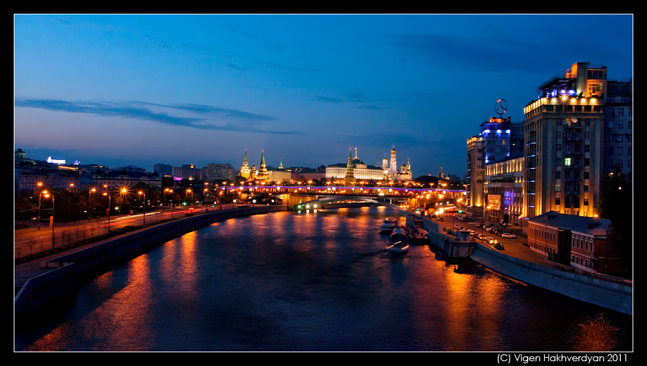 © Vigen Hakhverdyan - Кремль с Патриаршего моста