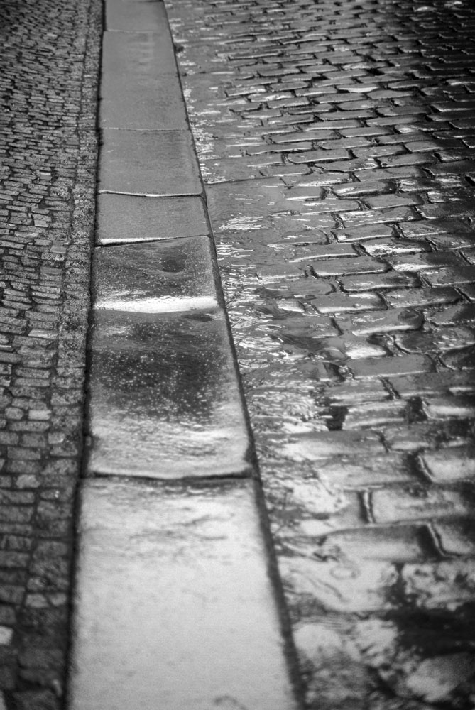 © Ivan Slezak - Rainy street