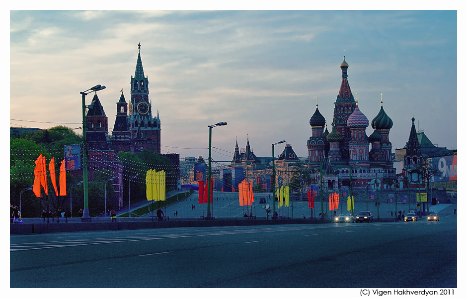 © Vigen Hakhverdyan - Вечерний Кремль