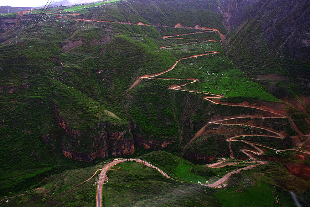 © Ruben - Серпантин дорог ... Lacer of roads...