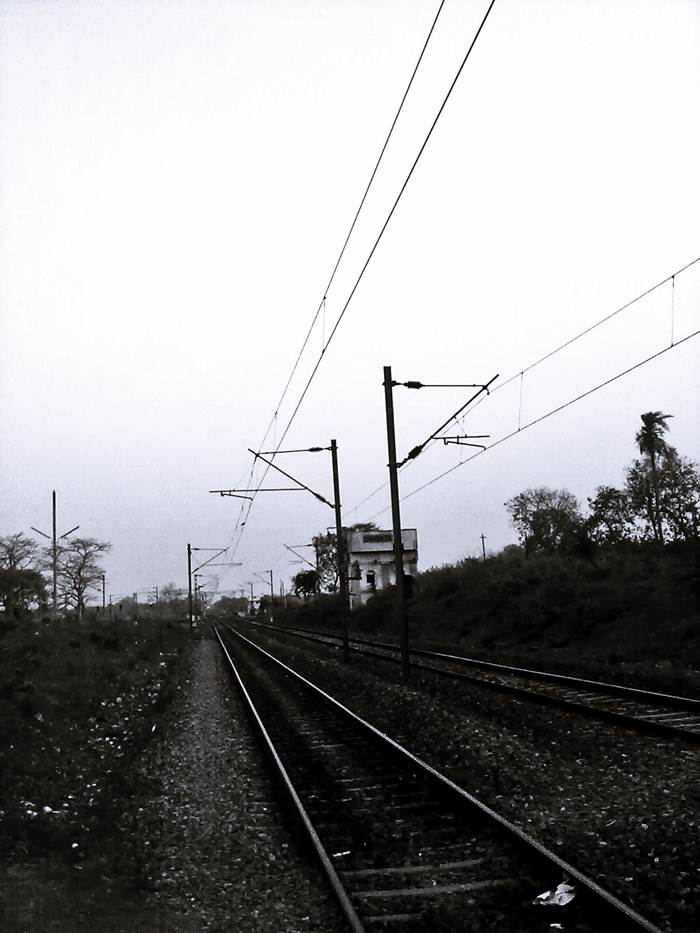 © Saurav Bhattacharyya - station goes that way