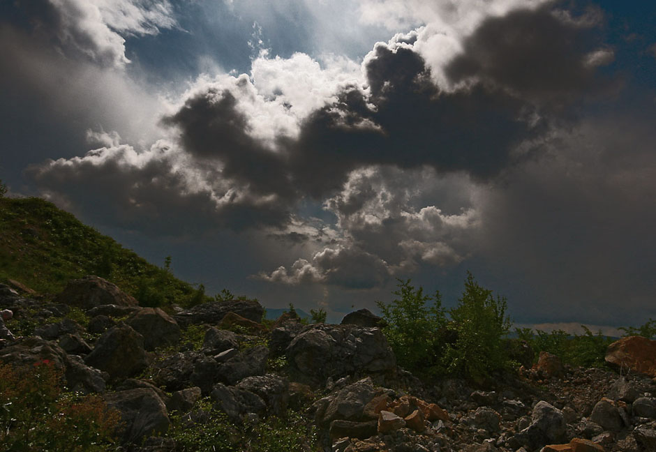 © alexej pavelchak - Thunderstorm is afoot