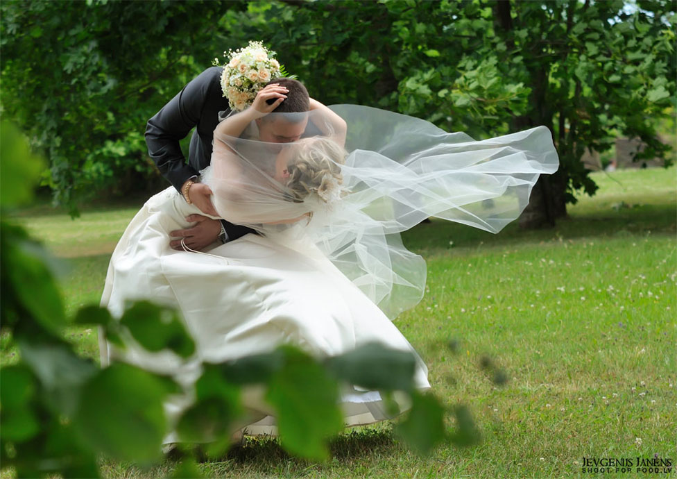 © Jevgenijs Janens - Love in the wind