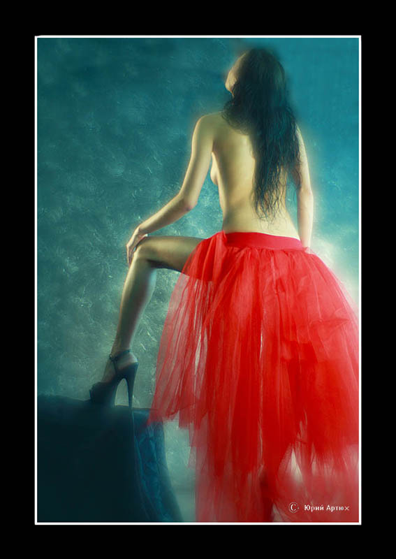 © Юрий Артюх - красная юбка