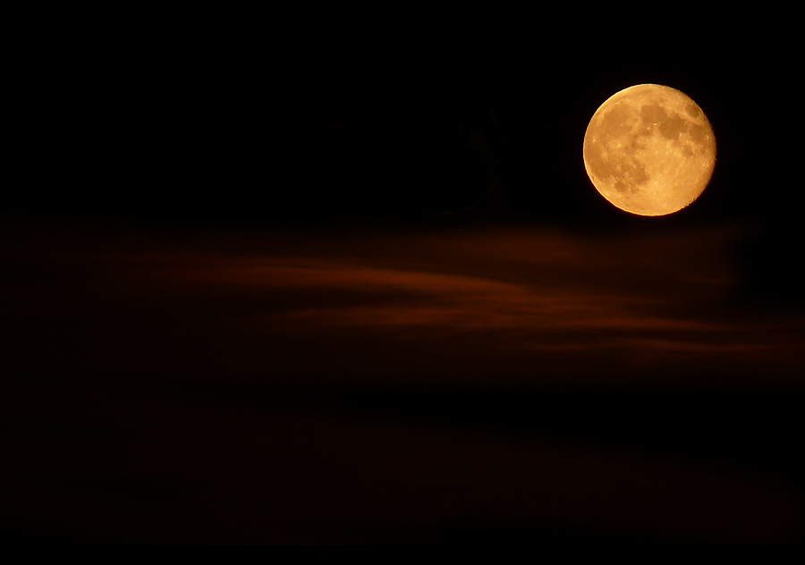 © Metzger Péter - full moon