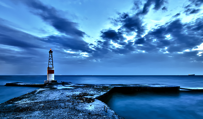© KYRIAKOS STAVROU - The lighthouse in blue
