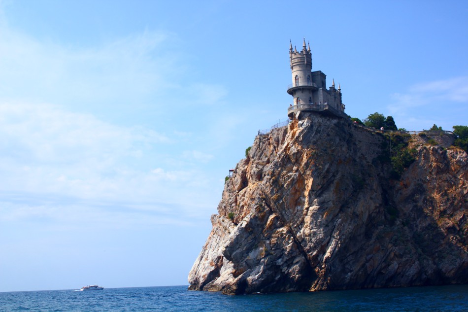 © Miracle - Swallow's Nest castle