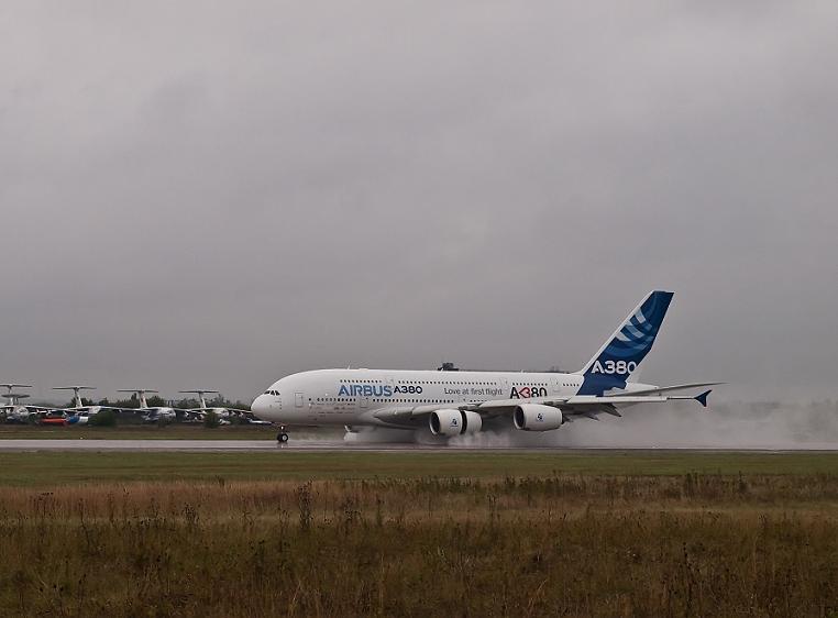 © Serg Fil - A380. MAKS 2011
