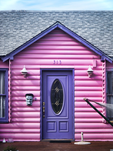 © Jean-Francois Dupuis - Pink house