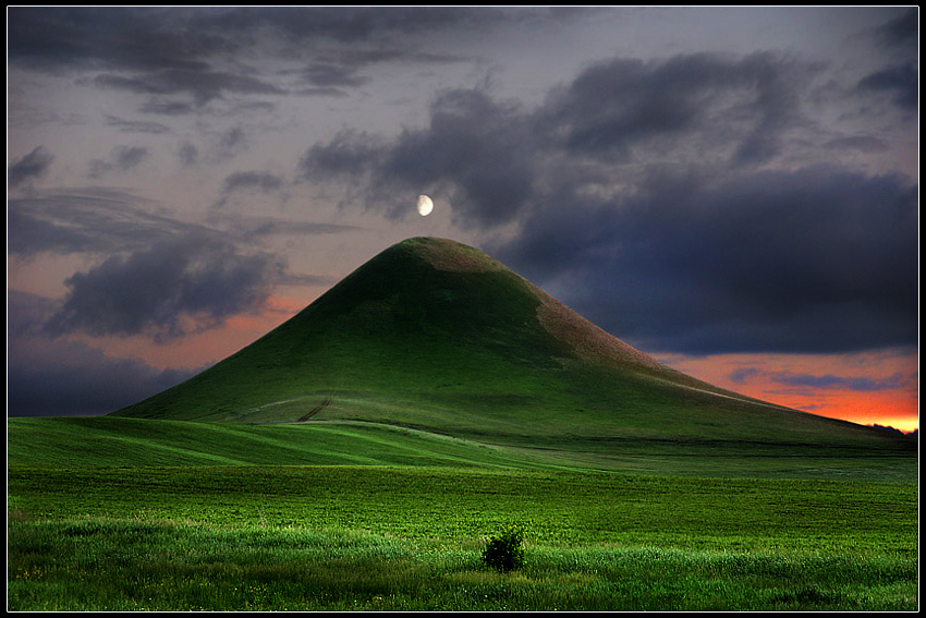 © Oleg Mashkovskiy - Вечерняя.