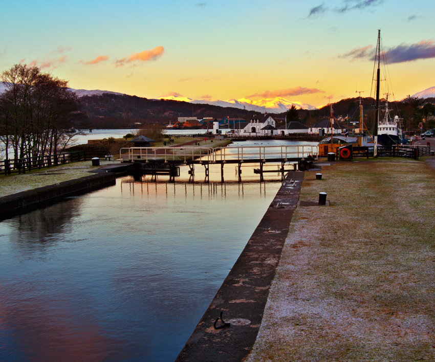 © Sandy McLachlan - The Caledonian Canal