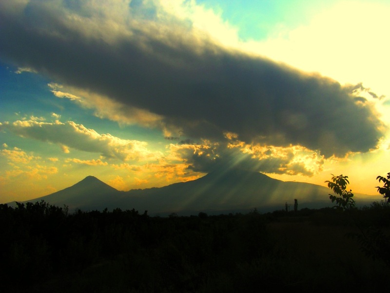 © Boris Tovmasyan - Ararat