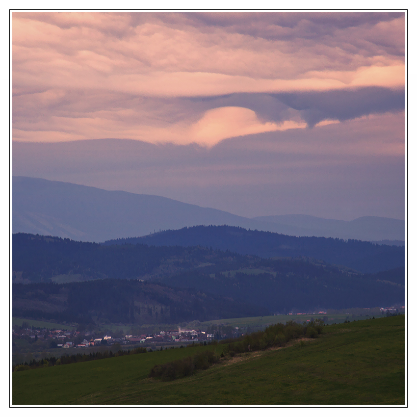 © Oleg Dmitriev - там, где горы переходят в облака...