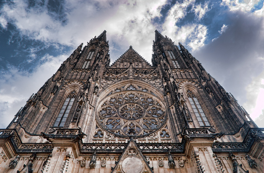 © Oleg Milyutin - St. Vitus Cathedral