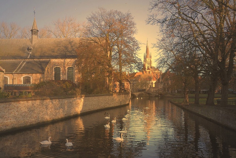 © johny hemelsoen - The beguinage of Bruges.