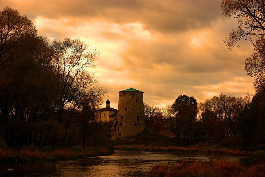© Cергей Андреевич - Pskov, Gremyachaya torre.