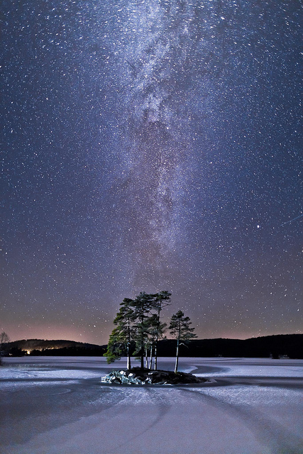 © Tore Heggelund - December night