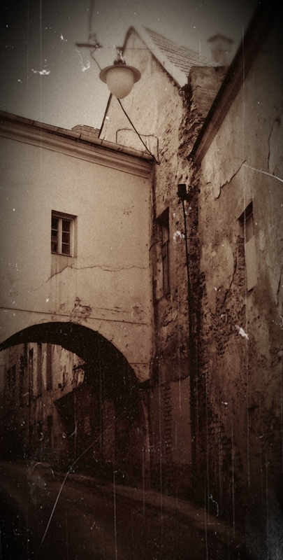 © Vladislav Vinckovskij - Старинный переулок