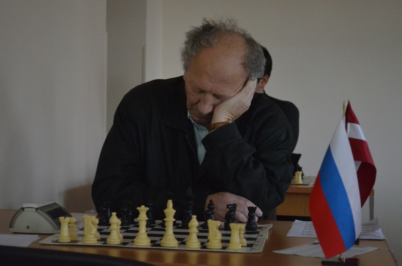 © Chess - Старый Шахматист