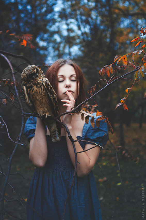 © Natalia Drepina - Listening to shiver in October