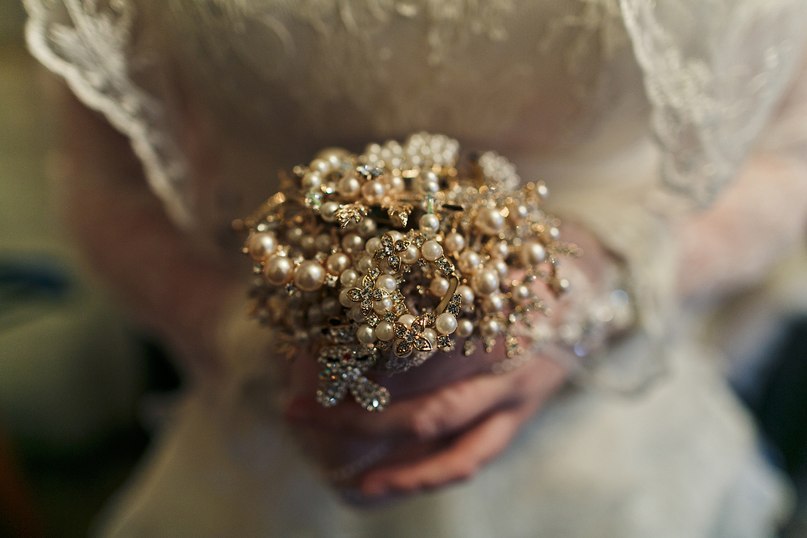 © Andrey Nastasenko - bridal bouquet