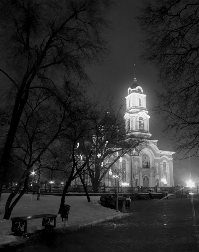 © Alexandr  Melnik - Крещенская ночь в Донецке